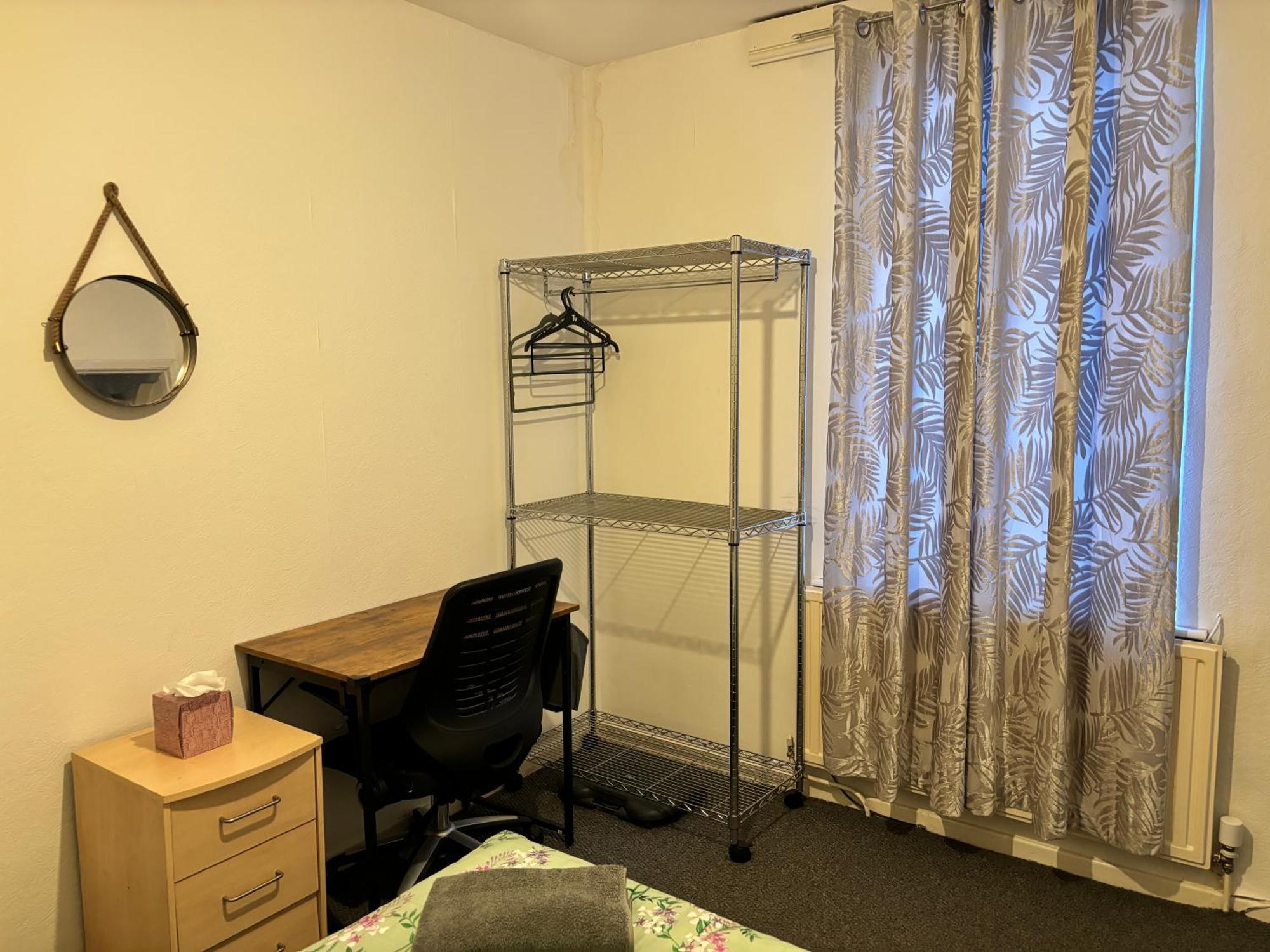Entire 3 Bedroom House- Free Parking Liverpool Dış mekan fotoğraf