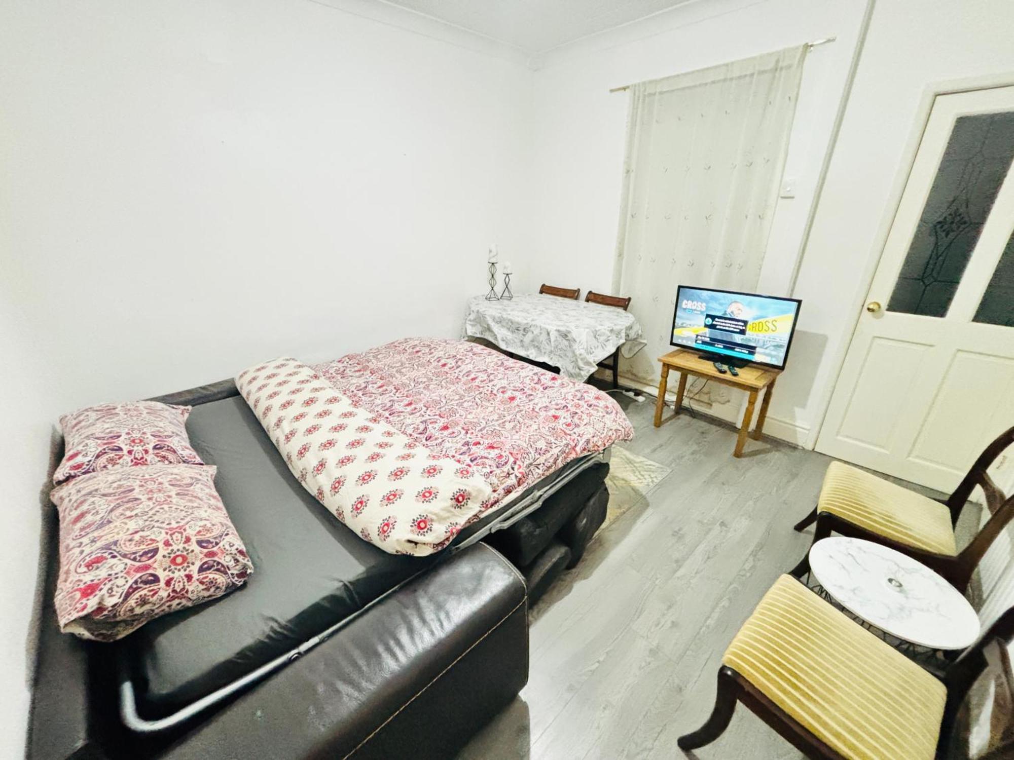 Entire 3 Bedroom House- Free Parking Liverpool Dış mekan fotoğraf